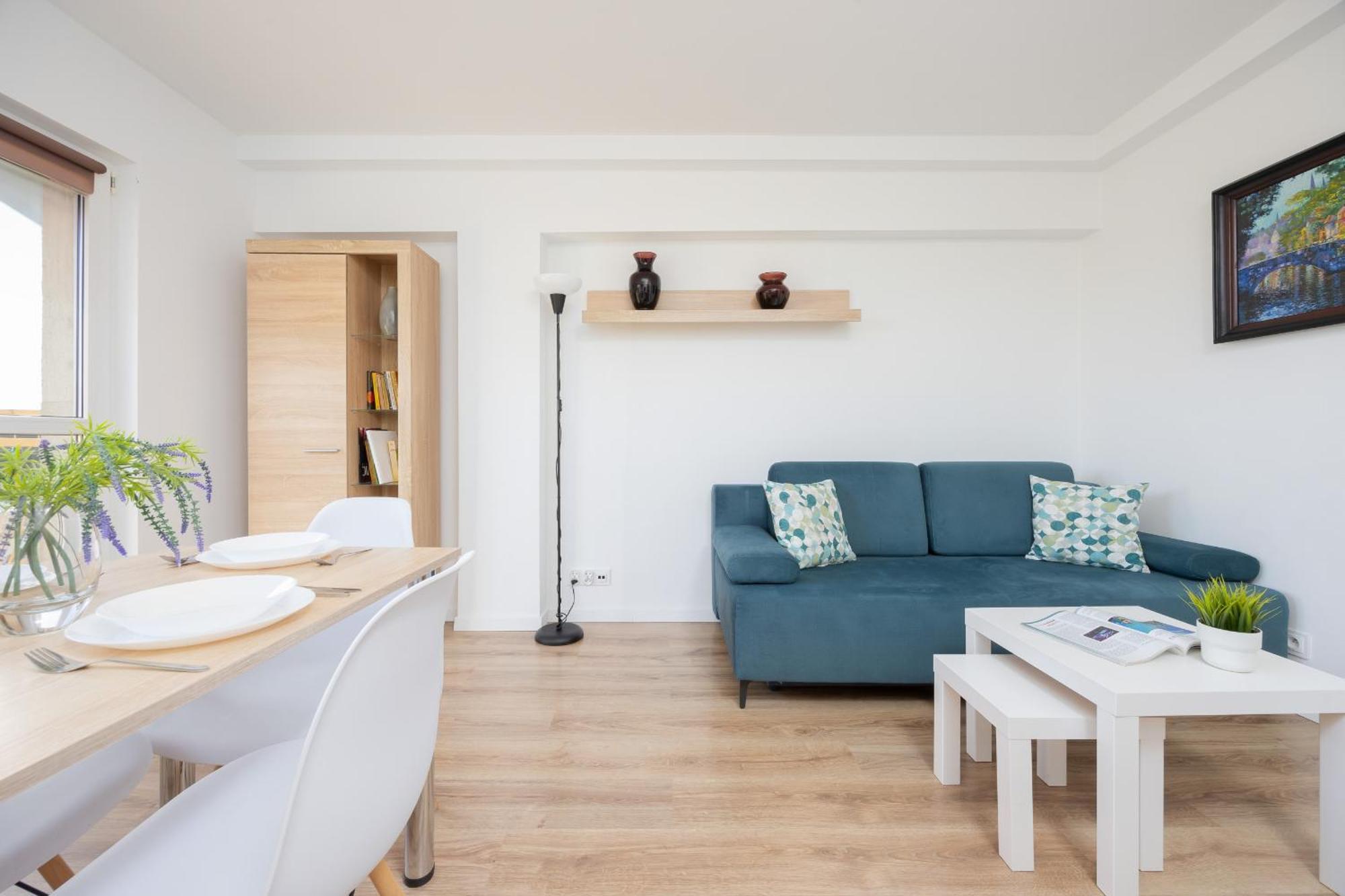 Cosy With Smart Tv By Renters Apartament *